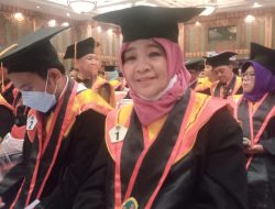 Dokter Elly Wijaya Nursyam Hadiri Wisuda Universitas 17 Agustus 1945 Semarang ke 86