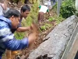 Akibat Hujan Deras Mengakibatkan Longsor Di Wilayah Kelurahan Pamoyanan Kota Bogor