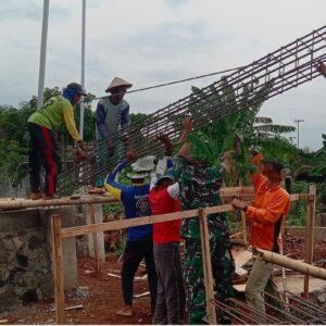 Kekompakan Aparat Kewilayahan Dalam Karya Bakti Pembangunan Masjid Al-Haris