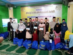 Peringatan Berdirinya Dhillah Shiddiqiyyah ke-22 Babinsa Koramil 01 Tambun Turut Membagikan Bingkisan Pada Yatim-Piatu