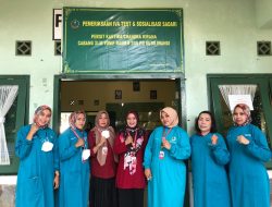 Pemeriksaan IVA dan Sosialisasi Sadari di Posyandu Yonif Raider 300/Bjw