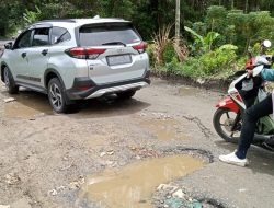 Jalan Rusak Parah di Simpang Kongsi Bakal Diperpaiki Tahun Depan