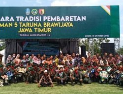 Tradisi Pembaretan Taruna Angkatan ke-4 SMAN 5 Taruna Brawijaya Jawa Timur dihadiri ratusan wali Taruna dari seluruh Nusantara