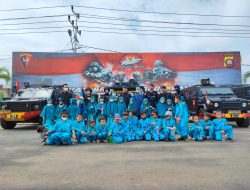 Mako Satbrimob Polda Kalbar, Di Kunjungi Anak Usia Dini Dalam Acara Wisata Juang