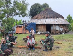 Sudah Menjadi Keluarga, Inilah Kebersamaan Satgas Yonif Raider 142/KJ Dengan Masyarakat