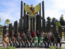 Kunjungan Kerja Danpusterad Disambut Langsung Oleh Dan Satgas RI-MLY Yonif645/Gty Letnan Kolonel Inf Hudallah,S.H.