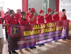 KANWIL KEMENKUMHAM ACEH SEMARAKKAN KTT G20 DENGAN JALAN SEHAT DAN BAGI-BAGI STICKER