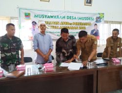 Melalui Musdes Babinsa Koramil 12 Serangbaru Ciptakan Kebersamaan