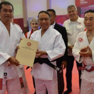 Menpora Zainudin Amali Disematkan Sabuk Dan V Kehormatan Oleh Shinse Yamamato