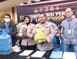 Para Pelaku Pengoplosan Tabung Gas Bersubsidi di Ungkap Polres Bogor