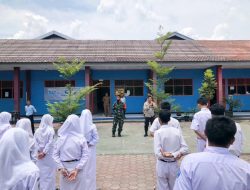 Cegah Aksi Tawuran, Babinsa Koramil 01 Tambun Lakukan Sosialisasi & Pendekatan ke SMK Bina Jaya Prestasi