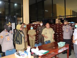 Tim Saber Pungli Melaksanakan Inspeksi Mendadak di Sejumlah Pelayanan Lingkungan Pemkab Sintang