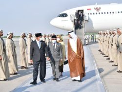 Usai Tempuh Penerbangan Selama 8 Jam, Wapres Tiba di Abu Dhabi