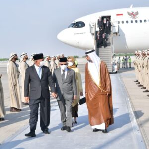 Usai Tempuh Penerbangan Selama 8 Jam, Wapres Tiba di Abu Dhabi