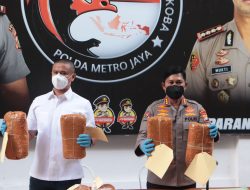 Ditresnarkoba Polda Metro Jaya, berhasil Menangkap Kurir Narkotba Jenis Ganja 112 KG jaringan Sumatera dan Jawa