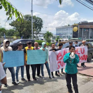 DWP LPPI Sumut Aksi Demo di Kantor Bawaslu Sumut, ini Tuntutannya