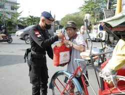Keindahan Berbagi Satbrimob Polda Kalbar