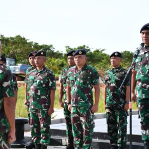 Komandan Lantamal XII Pontianak Berikan Penekanan Kepada Prajurit dan PNS di Jajarannya pada saat Apel Gabungan
