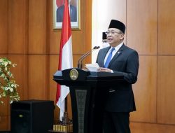 Lantik Pergantian Antar Waktu Anggota MPR RI, Ketua MPR RI Bamsoet Ajak Antisipasi Ancaman Resesi Global