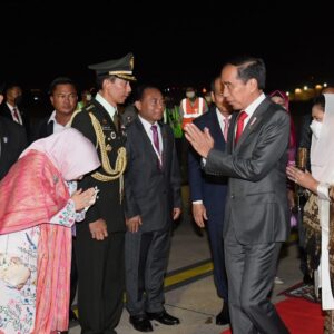 Presiden Jokowi Tiba di Phnom Penh