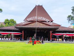 Senkom Mitra Polri Kota Surakarta Hadiri Upacara Hari Pahlawan Ke-77