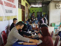 Personil Satbrimob Polda Kalbar di Hut Korps Brimob Polri Ke-77 Adakan Pengobatan Masal