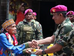 Wadan Lantamal XII Sambut Napak Tilas Aruk 77 KM di Poskotis Satgas Hiu Yonif 5 Parachutis Amfhibi KKO AL Tahun 1974 Dusun Aruk