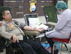 SAMBUT HUT KORPRI KE 51 POLDA SULSEL GELAR DONOR DARAH DAN PELAYANAN KB