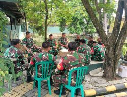 Danramil Kasih Jam Untuk Jajaranya