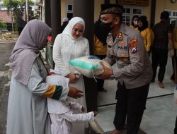 Jum’at Berkah, Kapolres Sampang Kembali Santuni Puluhan Anak Yatim