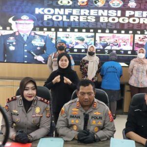Polres Bogor Ungkap Pelaku Penipuan dan Penggelapan Berkedok Pinjol, Yang Akibatkan Kerugian Hingga 2,3 Milyar