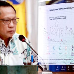 Mendagri Tegaskan Pemda Harus Memiliki Kebijakan dan Narasi Sama Dalam Pelaksanaan Pengupahan