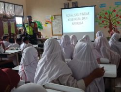 Gelar Sosialisasi Bahaya Narkoba dan Tawuran SDN Srimahi 01 Jadi Sasaran Babinsa Koramil 01 Tambun