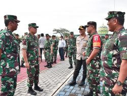Danlantamal XII Hadiri Apel Gelar Pasukan Pengamanan VVIP Dalam Rangka Kunker Wapres RI ke Pontianak
