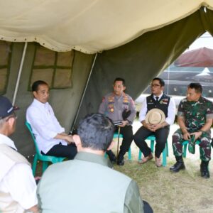 Presiden Instruksikan Buka Akses Daerah Terisolasi Akibat Gempa Cianjur
