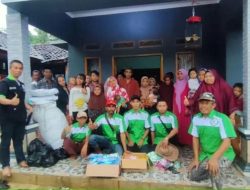 Yayasan Cikahuripan Bagikan Ratusan Logistik dan Bantal Untuk Korban Bencana di Cianjur