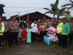 Kapolres Batu Bara Cek dan Berikan Bantuan Kepada Warga Yang Rumahnya Terkena Ombak Besar