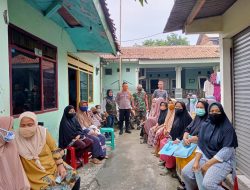 Di Dampingi Babinsa Koramil 01 Tambun Warga Desa Setiadarma Mengaku Bersyukur Telah Menerima Bantuan