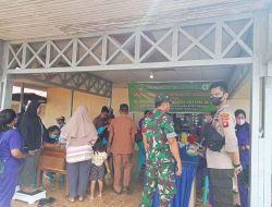 TNI-POLRI Hadir Dampingi Masyarakat Dalam Pengobatan Gratis