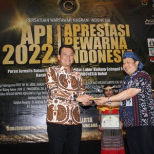 Marthin Manurung Sabet Penghargaan Tokoh Politik Inspiratif