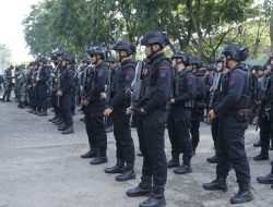 Ratusan Personil Brimob Kalbar Amankan Kunjungan Presiden Jokowi