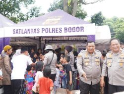 Kapolda Jabar Tinjau Korban Gempa Bumi Cianjur, Yang Berada di Posko Polres Bogor
