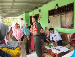 Agar Pembagian Merata Ratusan warga Desa Srimahi Menerima Bantuan BLT BBM Di Kawal Ketat Babinsa Koramil 01 Tambun