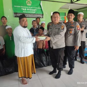 Laksanakan Jum’at Berkah Polresta Pontianak dan Polsek Jajaran