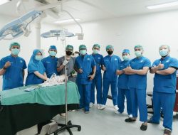 Ketua MPR RI Bamsoet Apresiasi Tim Medis GERAK BS Berhasil Operasi Bayi Hydrocephalus Korban Gempa Cianjur