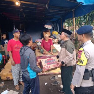 KABID HUMAS POLDA JABAR : POLRI LAKUKAN PENGAMANAN PADA PENDISTRIBUSIAN BANTUAN UNTUK KORBAN GEMPA CIANJUR