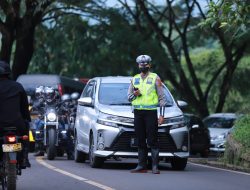 KABID HUMAS POLDA JABAR : URAI KEMACETAN, POLRI LAKUKAN REKAYASA JALUR GUNA PERMUDAH SEGALA AKTIFITAS PASCA GEMPA CIANJUR