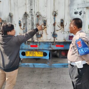 Aksi Pencurian Terhadap Truk Pengakuan Minyak Goreng Terjadi di KM 38 Jagorawi, Babakan Madang Bogor