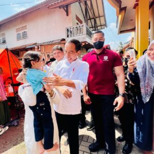 Presiden Tinjau Dampak Gempa di Ponpes Darul Falah Cianjur