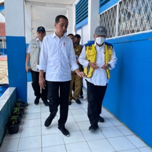 Tinjau SMPN 1 Warungkondang, Presiden: Rehabilitasi Segera Dimulai